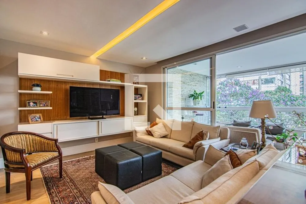 Apartamento, 3 quartos, 146 m² - Foto 1