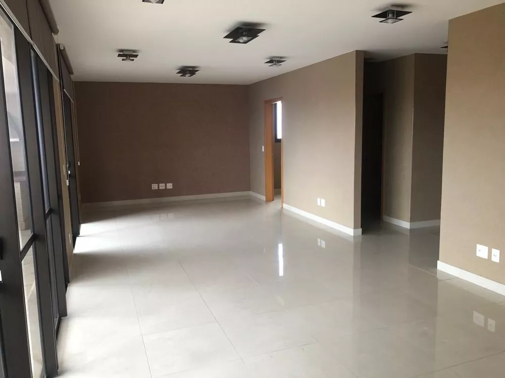 Apartamento à venda com 4 quartos, 208m² - Foto 4