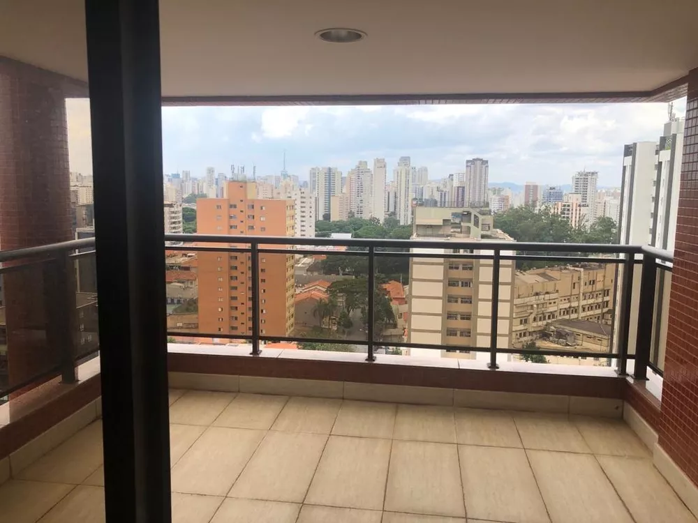 Apartamento à venda com 4 quartos, 208m² - Foto 2