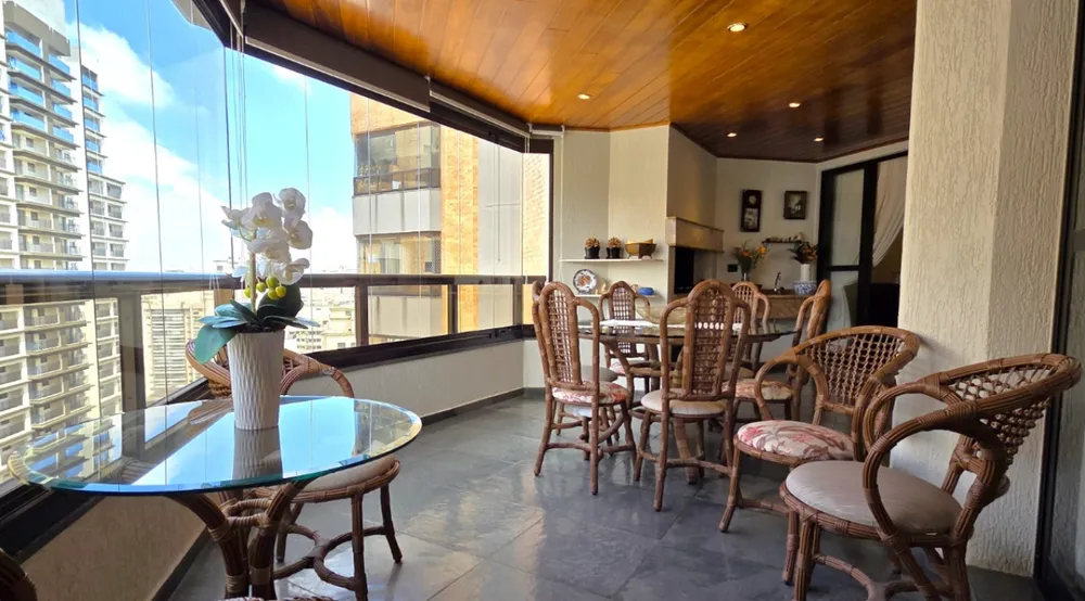 Apartamento, 3 quartos, 250 m² - Foto 2