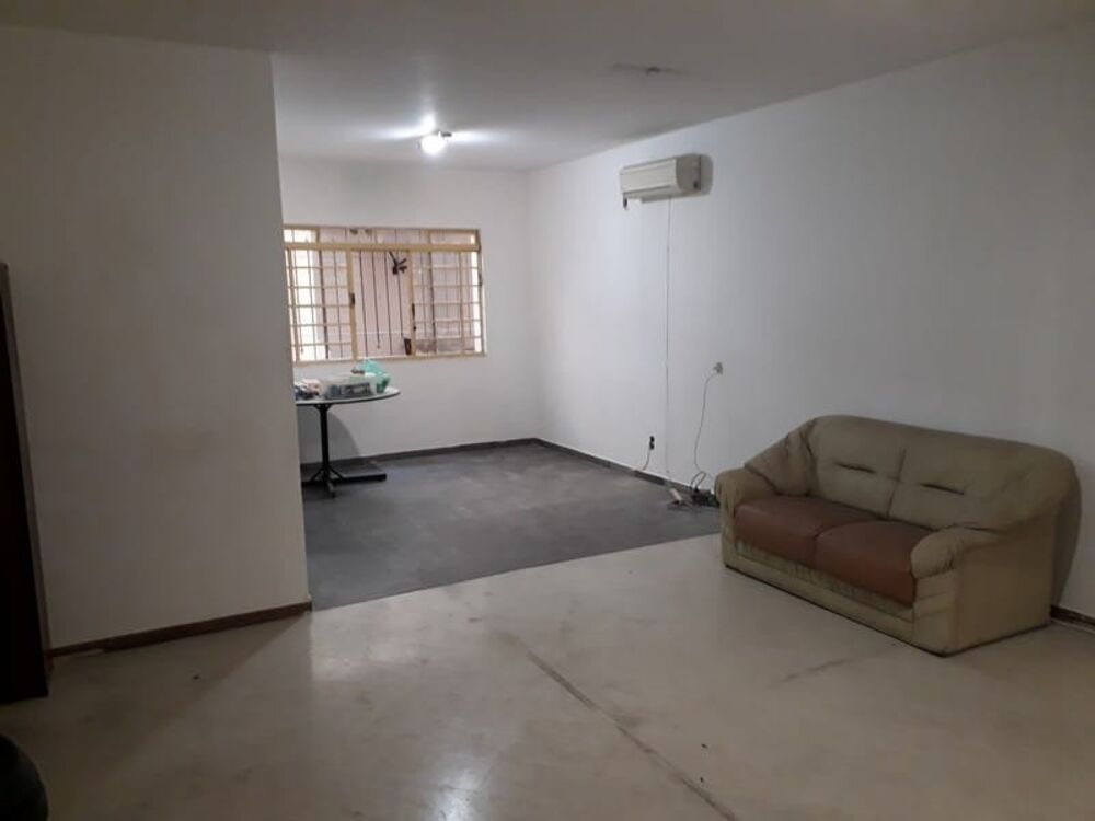 Casa, 4 quartos, 270 m² - Foto 2