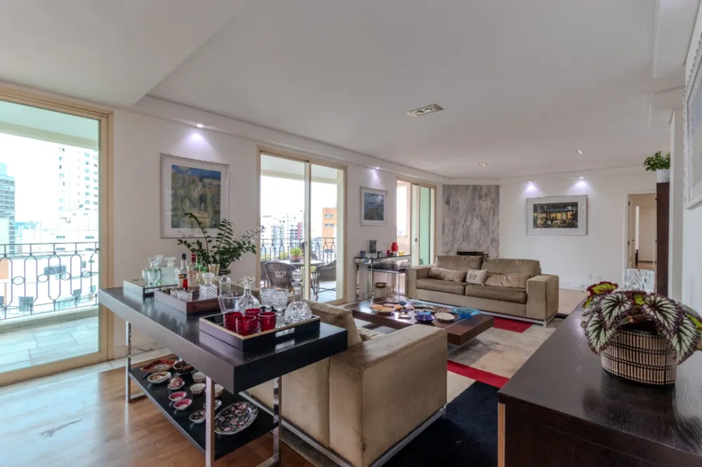 Apartamento, 3 quartos, 240 m² - Foto 2