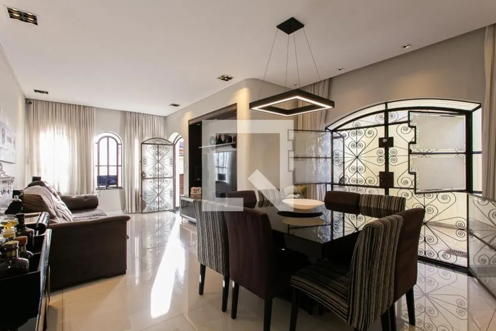 Casa, 4 quartos, 250 m² - Foto 1