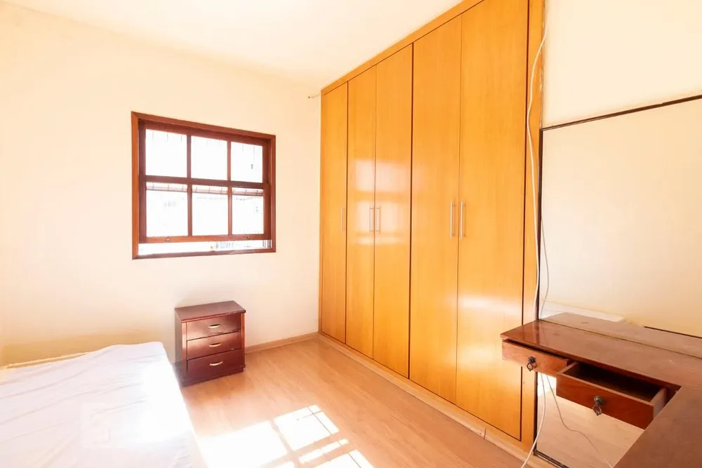 Casa, 5 quartos, 181 m² - Foto 4