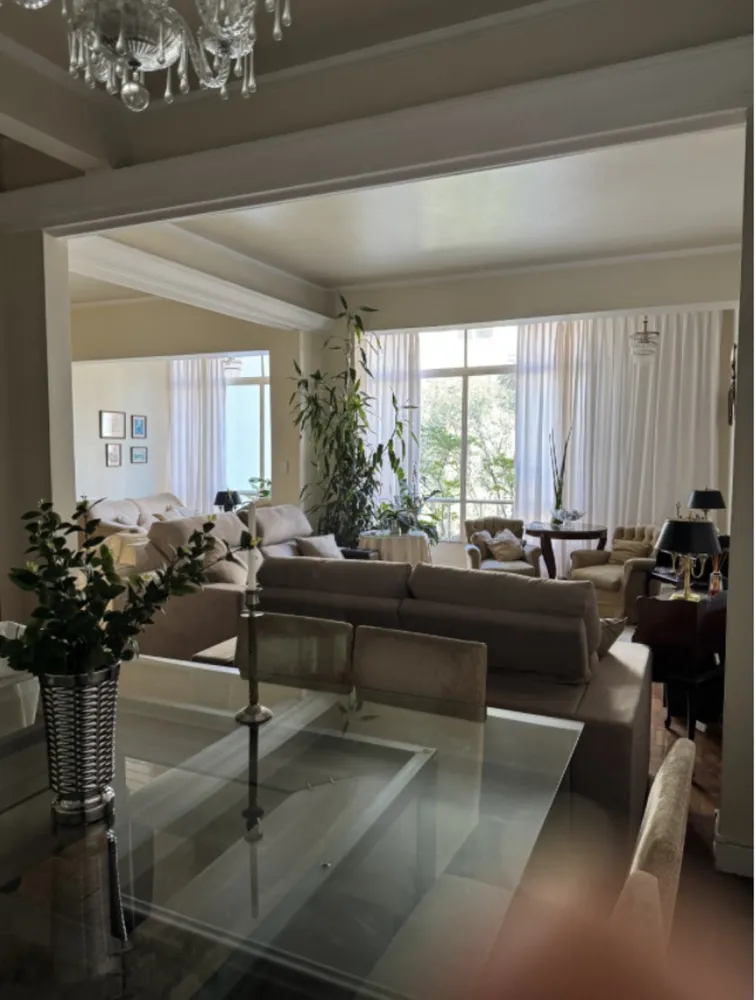 Apartamento, 3 quartos, 220 m² - Foto 1