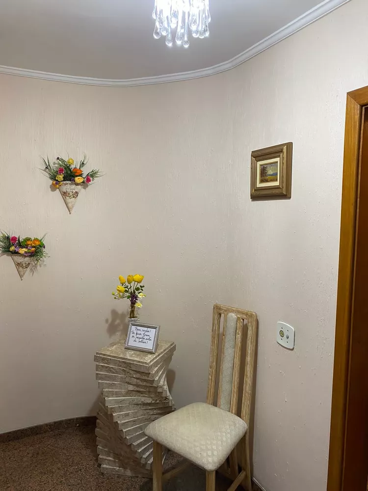 Apartamento à venda com 3 quartos, 189m² - Foto 2