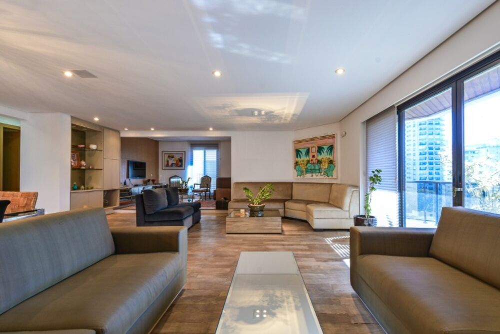 Apartamento, 3 quartos, 224 m² - Foto 1
