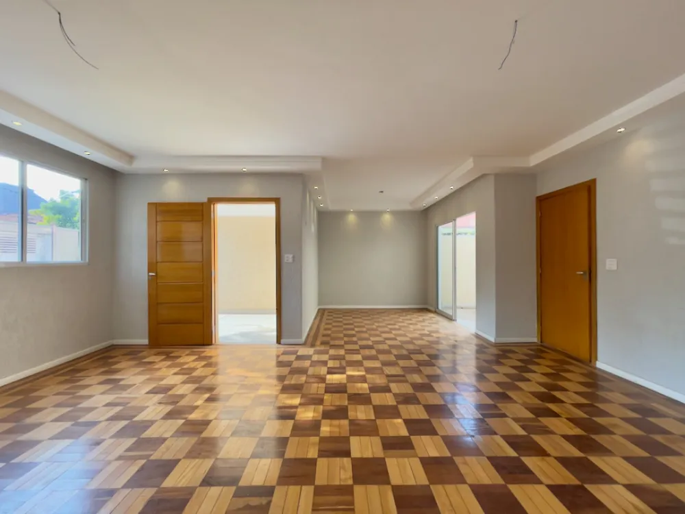 Casa, 3 quartos, 200 m² - Foto 1
