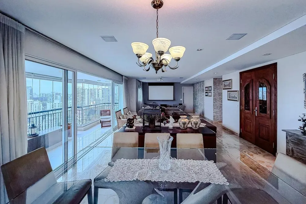 Apartamento, 3 quartos, 216 m² - Foto 2