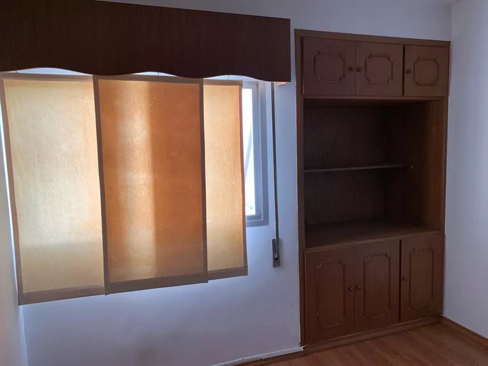 Apartamento à venda com 3 quartos, 192m² - Foto 4