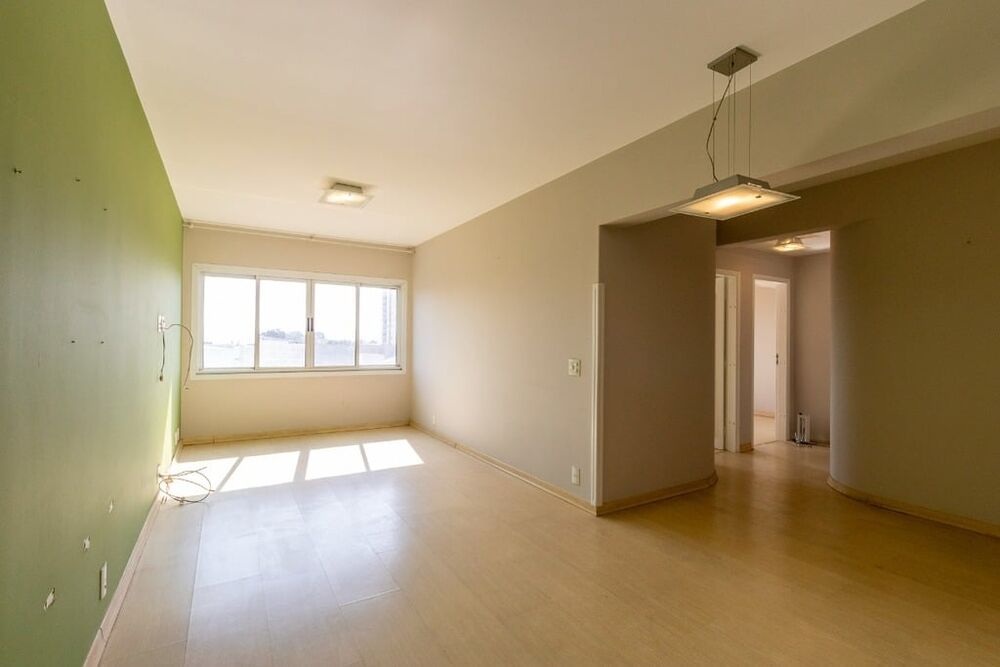 Apartamento à venda com 2 quartos, 65m² - Foto 1