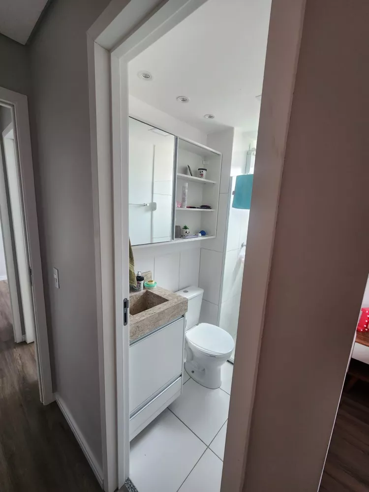 Apartamento à venda com 2 quartos, 56m² - Foto 2