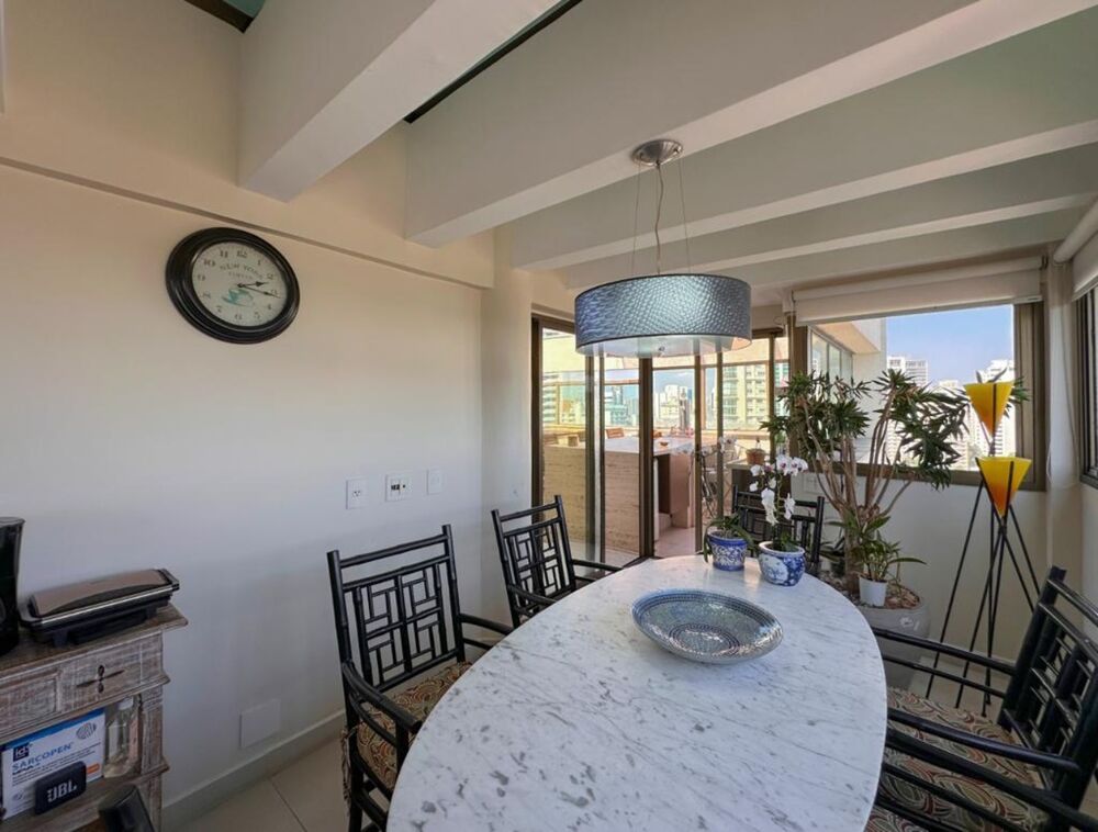 Apartamento, 3 quartos, 240 m² - Foto 2