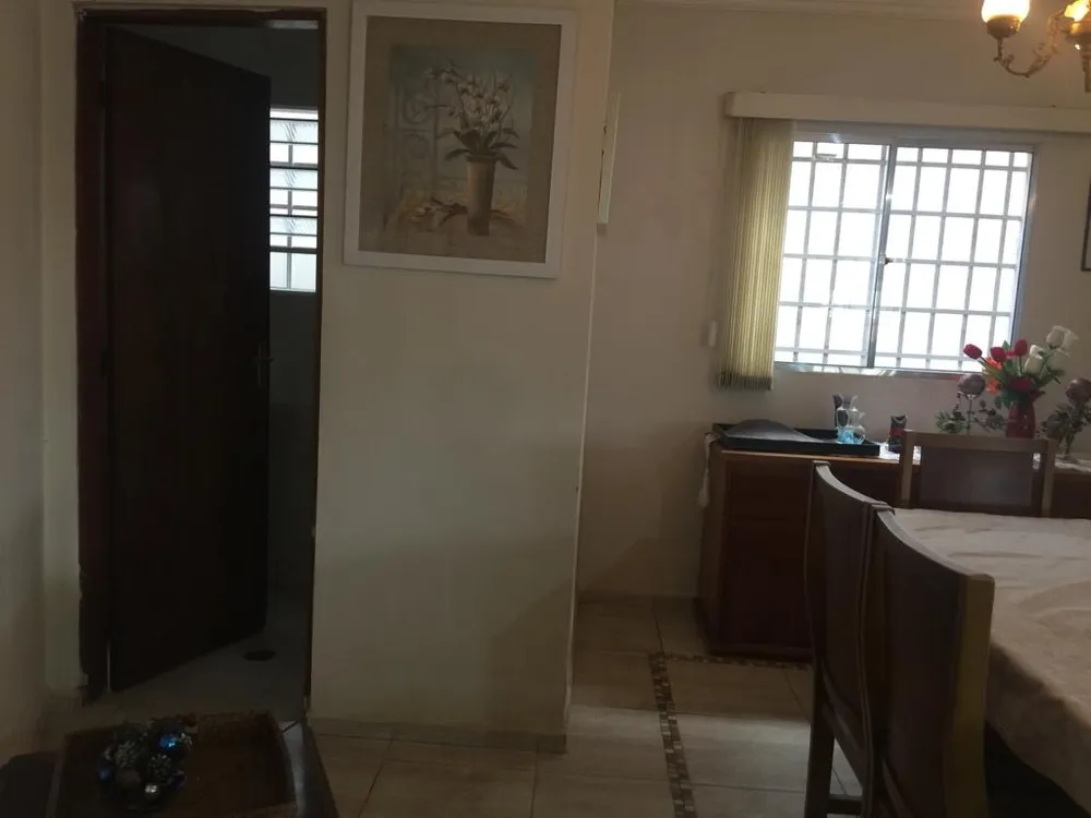 Casa, 3 quartos, 200 m² - Foto 12