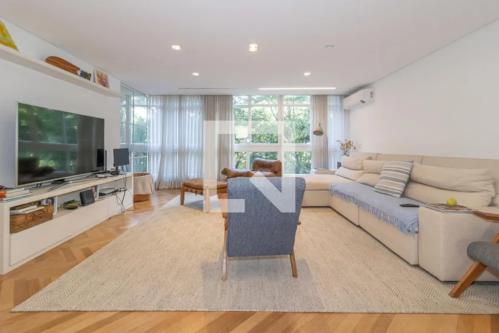 Apartamento, 3 quartos, 194 m² - Foto 1
