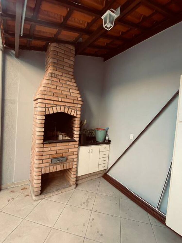 Casa, 3 quartos, 200 m² - Foto 2