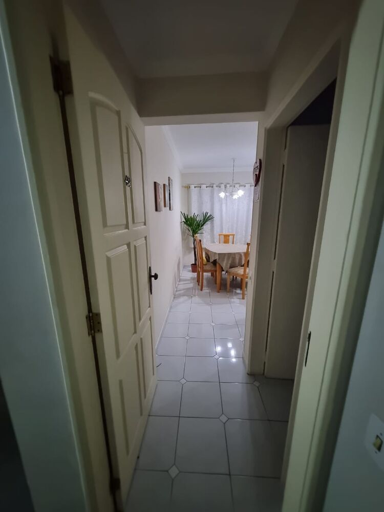 Apartamento à venda com 3 quartos, 75m² - Foto 2