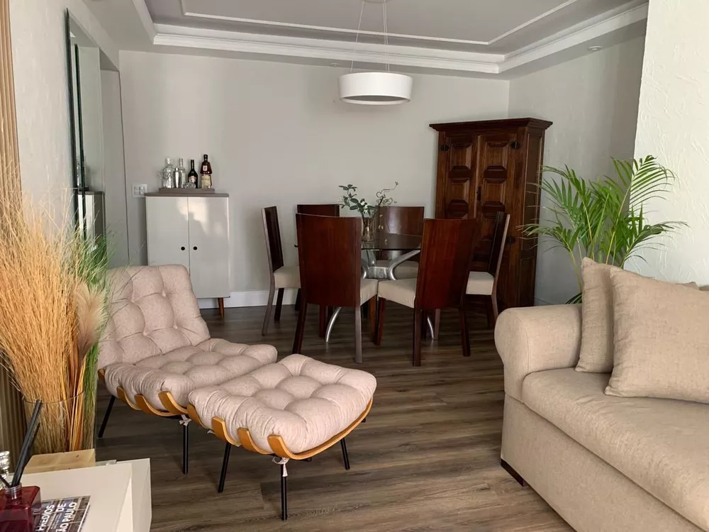 Apartamento à venda com 2 quartos, 80m² - Foto 2