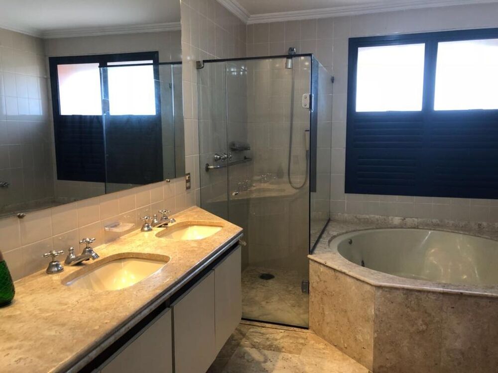 Apartamento, 3 quartos, 242 m² - Foto 4