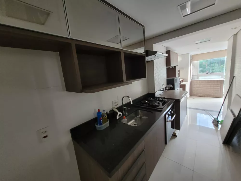 Apartamento à venda com 2 quartos, 85m² - Foto 4