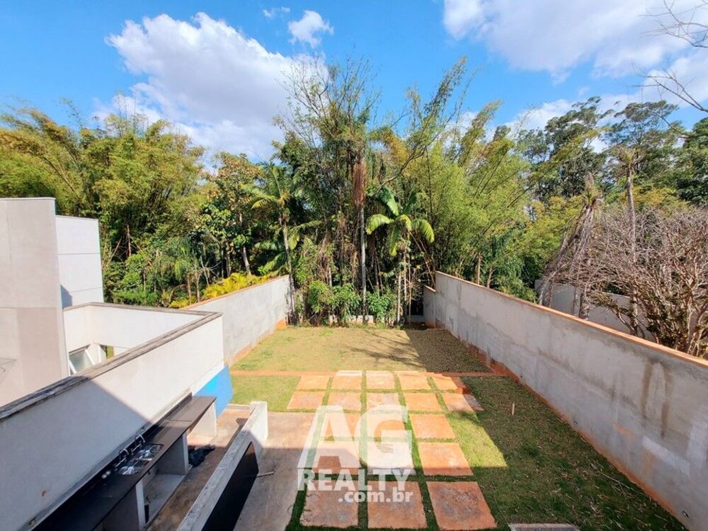Casa de Condomínio à venda com 4 quartos, 657m² - Foto 4