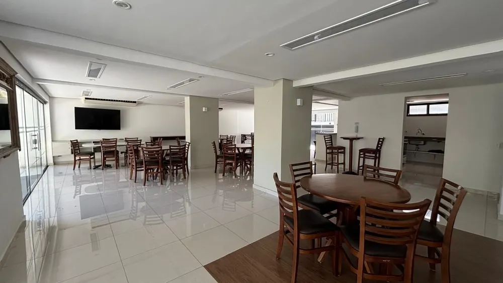 Apartamento, 3 quartos, 222 m² - Foto 1