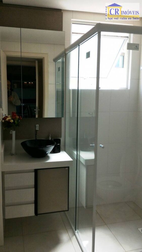 Apartamento à venda com 2 quartos, 77m² - Foto 2