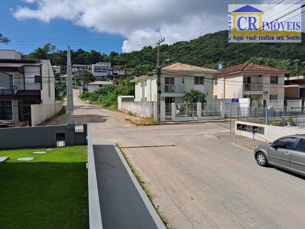 Casa à venda com 1 quarto, 51m² - Foto 2