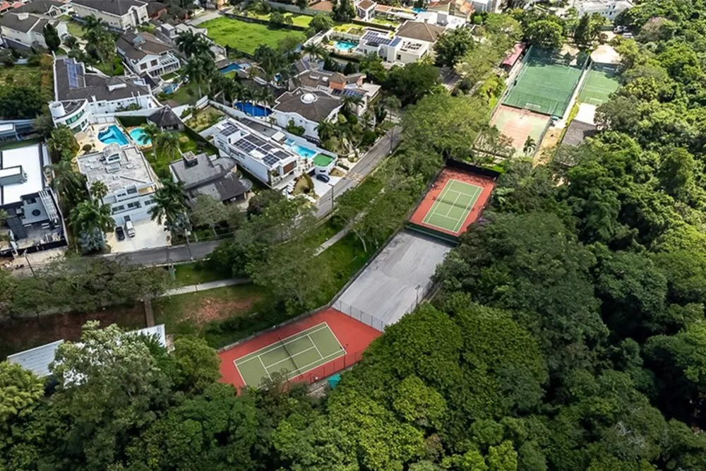 Casa, 5 quartos, 335 m² - Foto 2