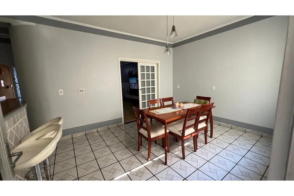 Casa, 4 quartos, 163 m² - Foto 2
