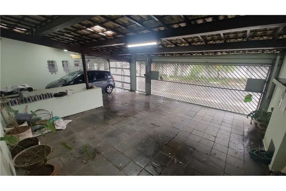 Casa, 4 quartos, 245 m² - Foto 2