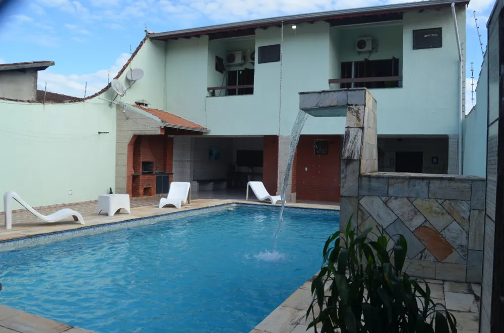 Casa, 5 quartos, 258 m² - Foto 2