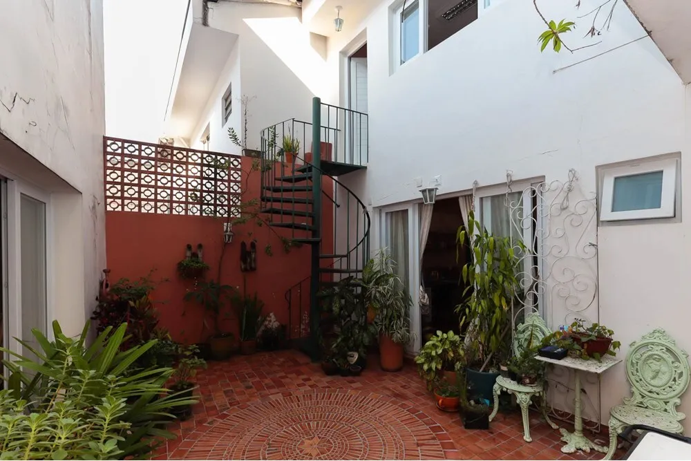 Casa, 4 quartos, 240 m² - Foto 2