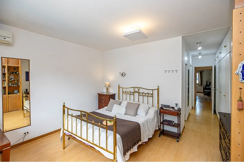 Casa, 4 quartos, 471 m² - Foto 1