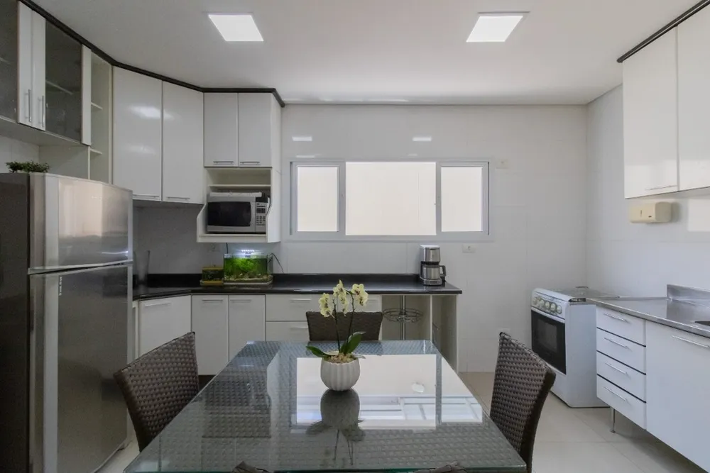 Casa, 3 quartos, 195 m² - Foto 8