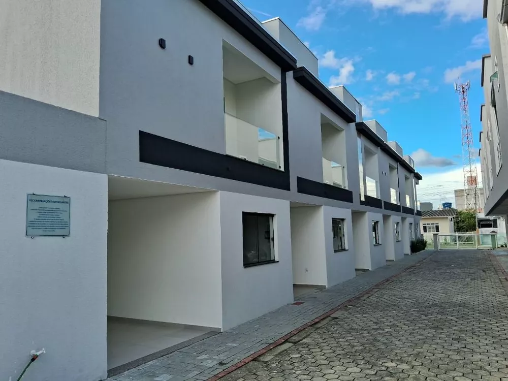 Sobrado à venda com 2 quartos, 92m² - Foto 3