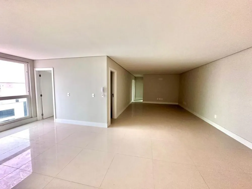 Apartamento, 3 quartos, 120 m² - Foto 1