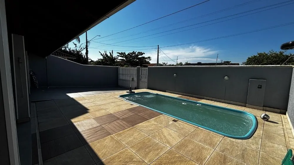 Casa, 5 quartos, 257 m² - Foto 2