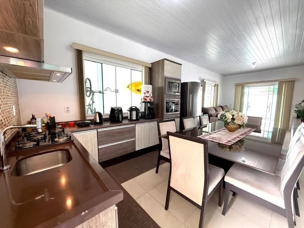 Casa, 2 quartos, 154 m² - Foto 2