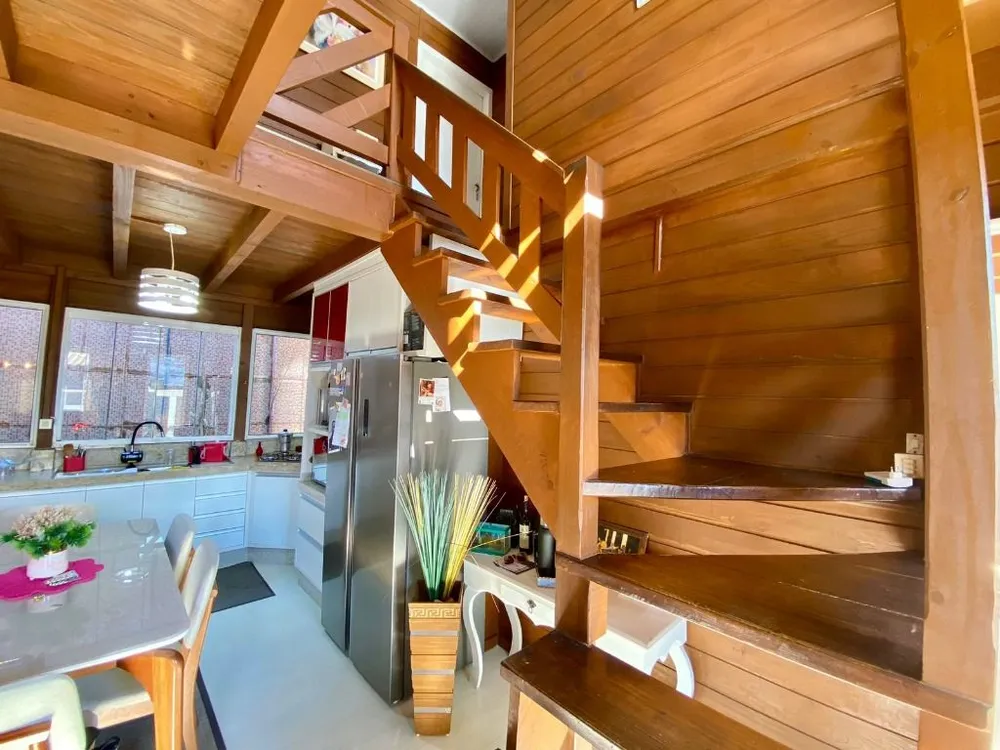 Casa, 3 quartos, 128 m² - Foto 2