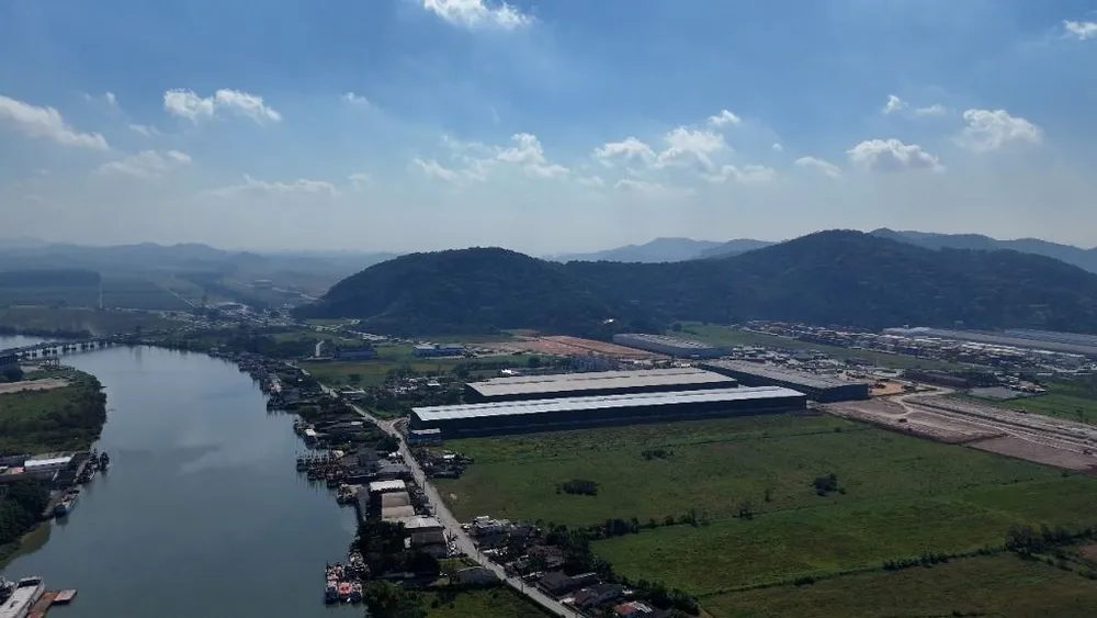 Terreno, 17 hectares - Foto 1
