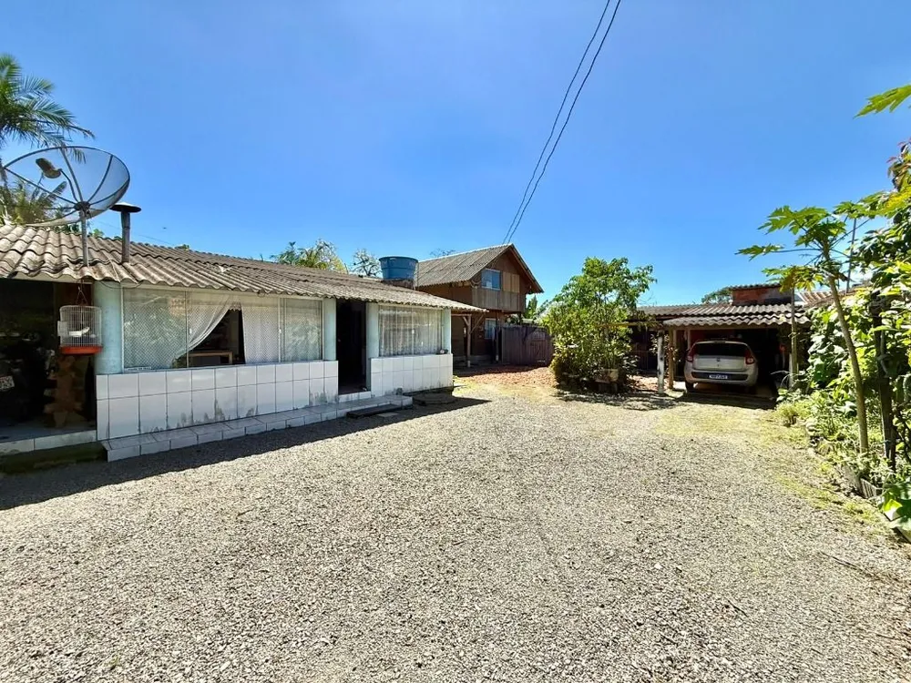 Casa, 5 quartos, 200 m² - Foto 1