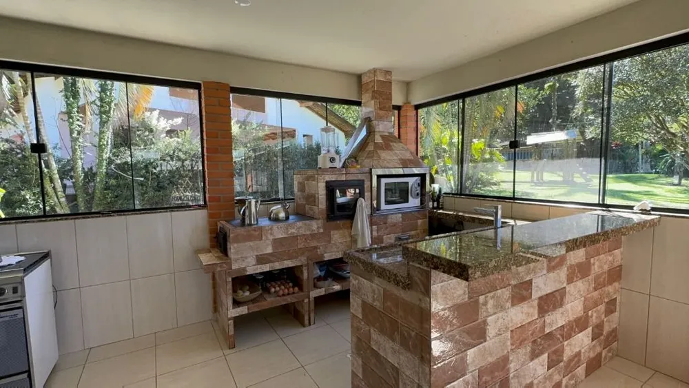 Sítio, 4 quartos, 3200 m² - Foto 1