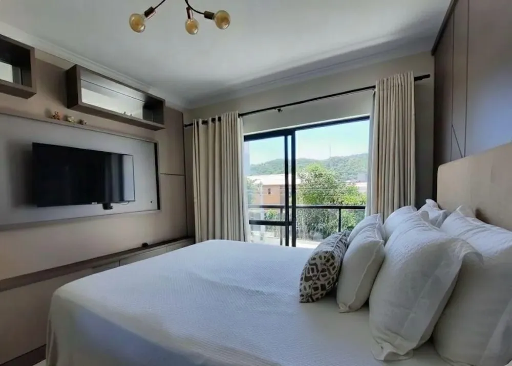 Casa, 3 quartos, 129 m² - Foto 1