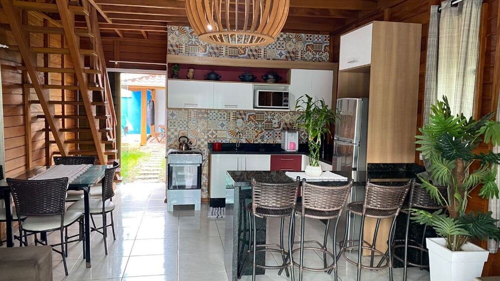 Casa à venda com 4 quartos, 200m² - Foto 3