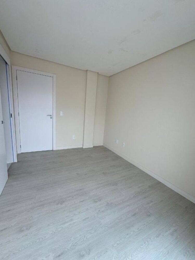 Apartamento à venda com 4 quartos, 157m² - Foto 5