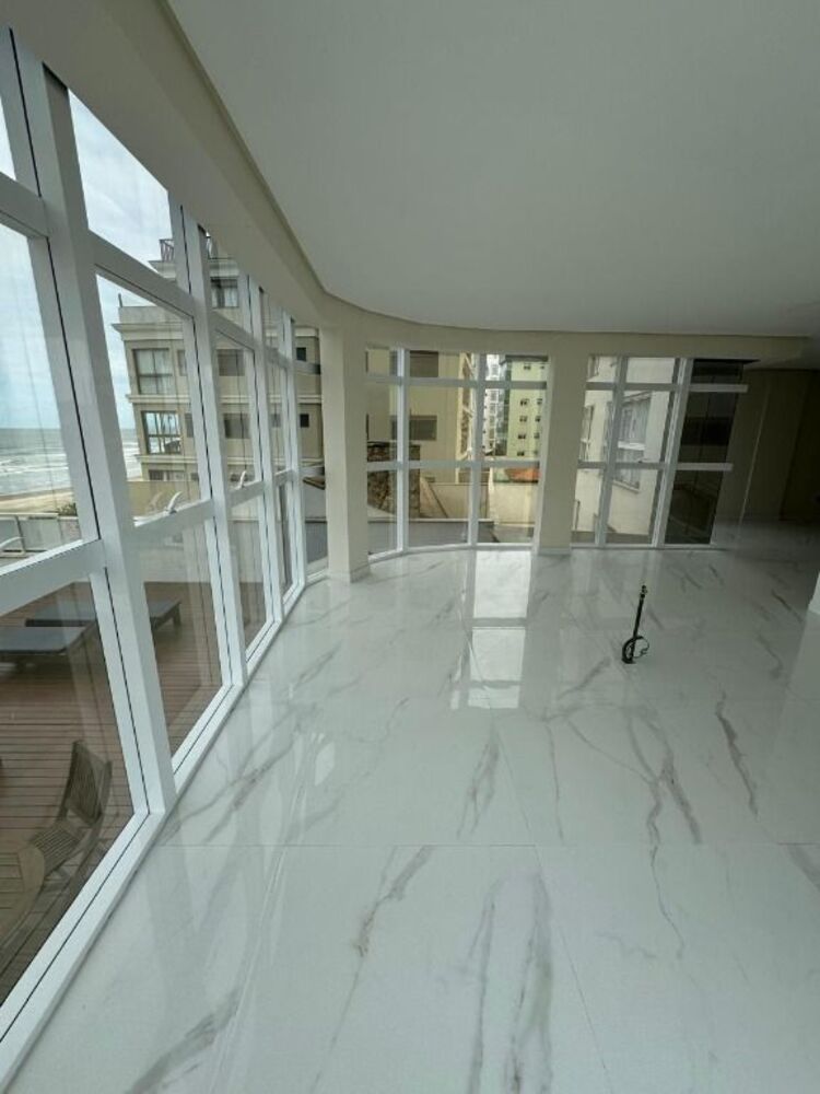 Apartamento à venda com 4 quartos, 157m² - Foto 1
