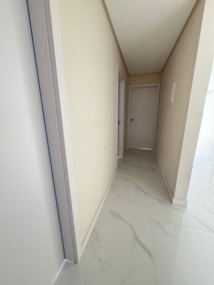 Apartamento à venda com 4 quartos, 157m² - Foto 12