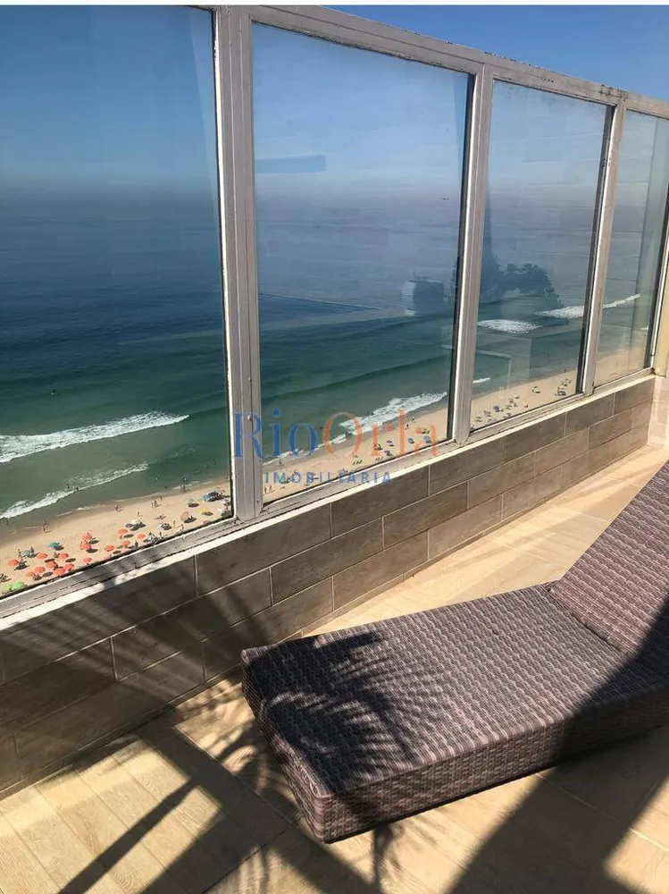 Cobertura, 3 quartos, 250 m² - Foto 1