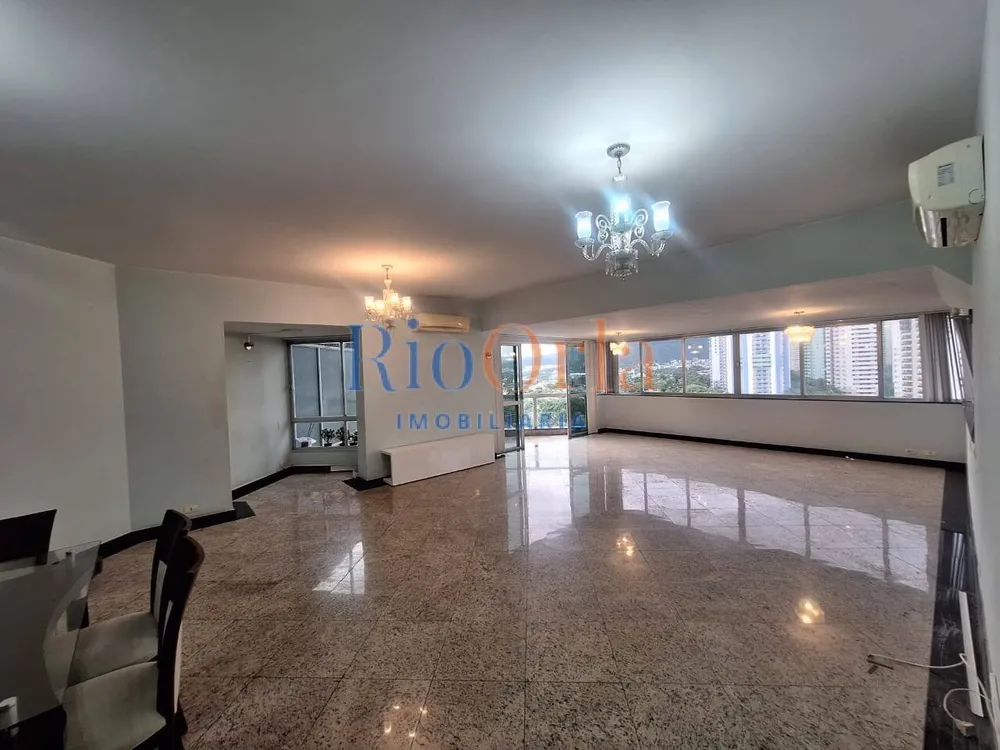 Apartamento, 3 quartos, 200 m² - Foto 2